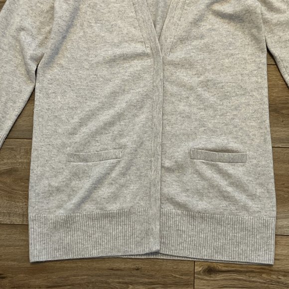 Pure Collection 100% Cashmere Cardigan Sweater SZ 8/10 Button Up V Neck Gray - Picture 2 of 10